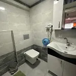 Vero Gazde/Camere de închiriat *